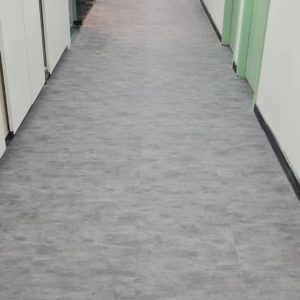 PIPARE_PISO_VINILICO_ESTACIO_02-1.jpg